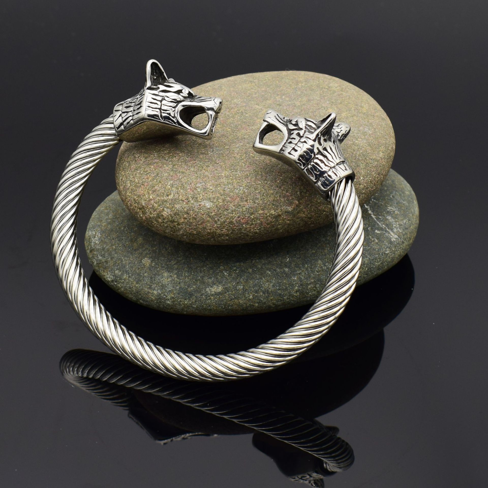 Little Wolf head bracelet