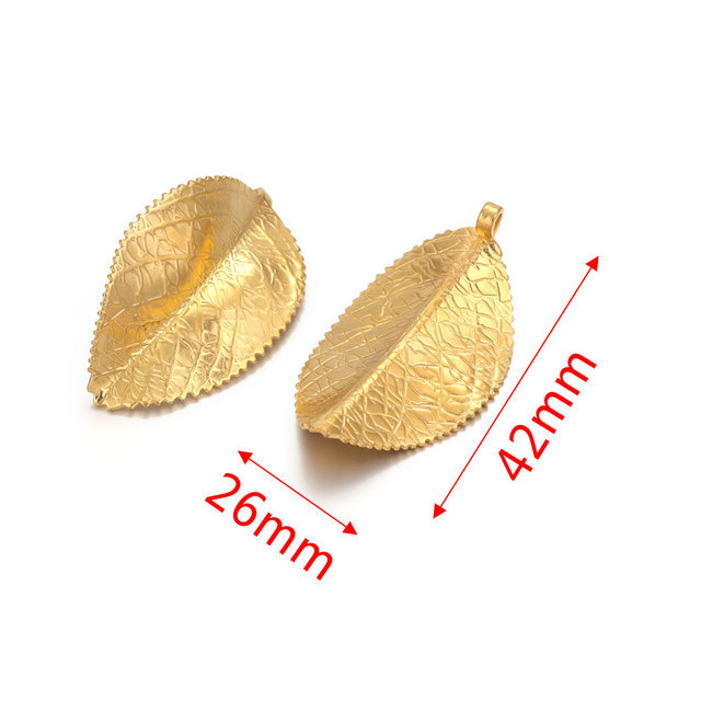 6:Gold 42 x 26mm