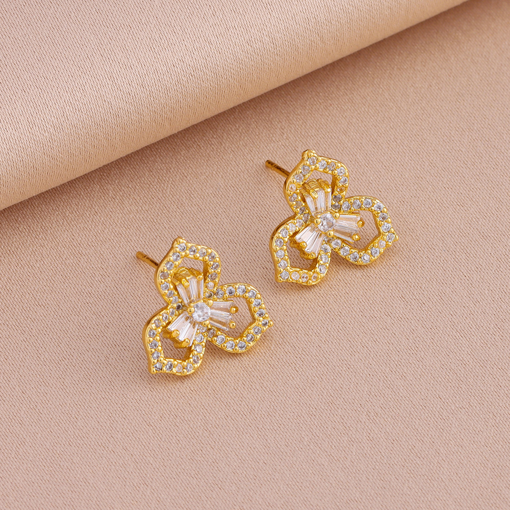 6109 earrings