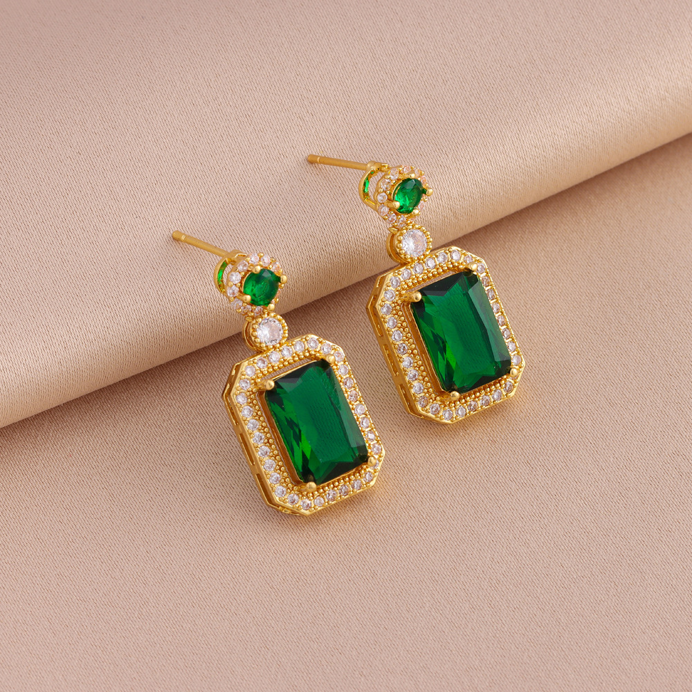 6115 Earrings green