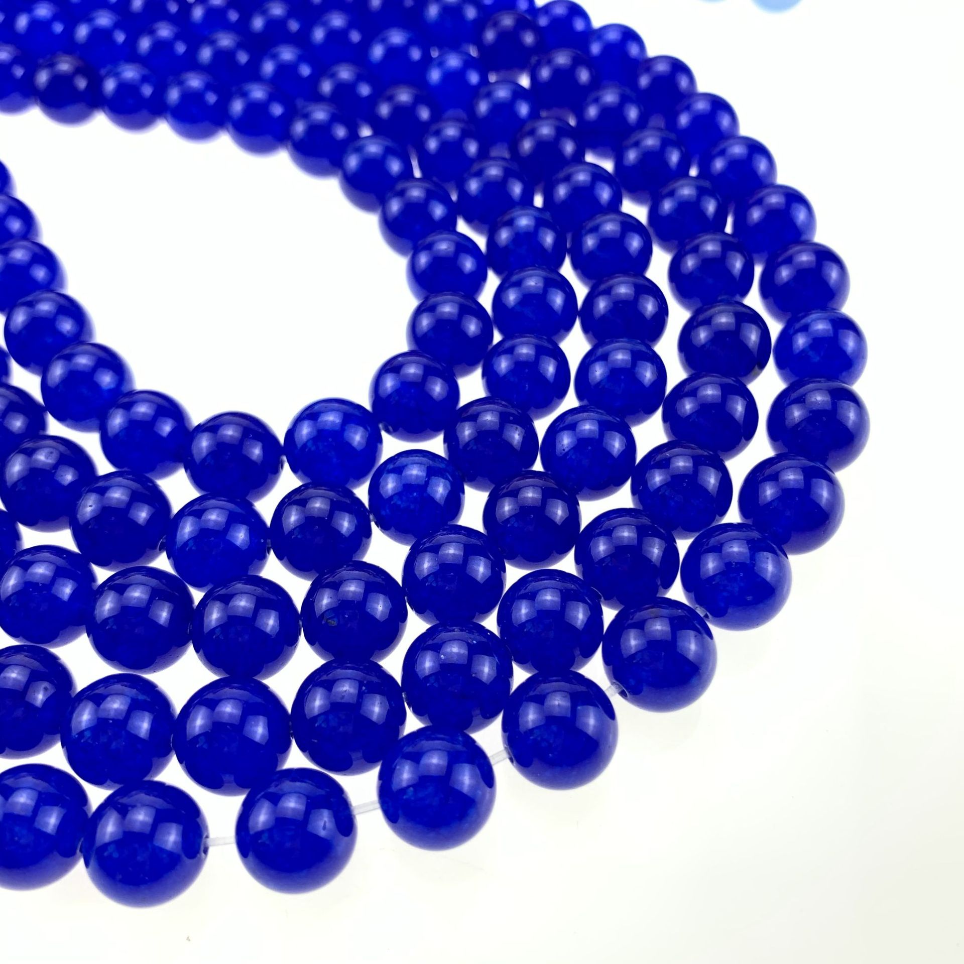 Royal Blue 4mm / about 89 pieces of a string