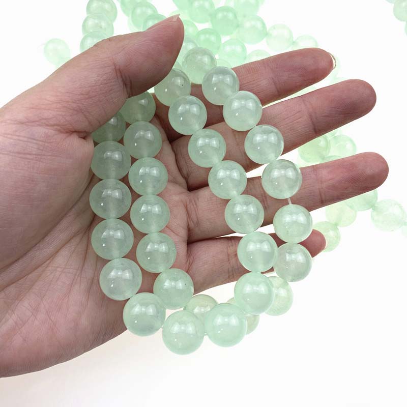 mint green 4mm / about 89 pieces of a string