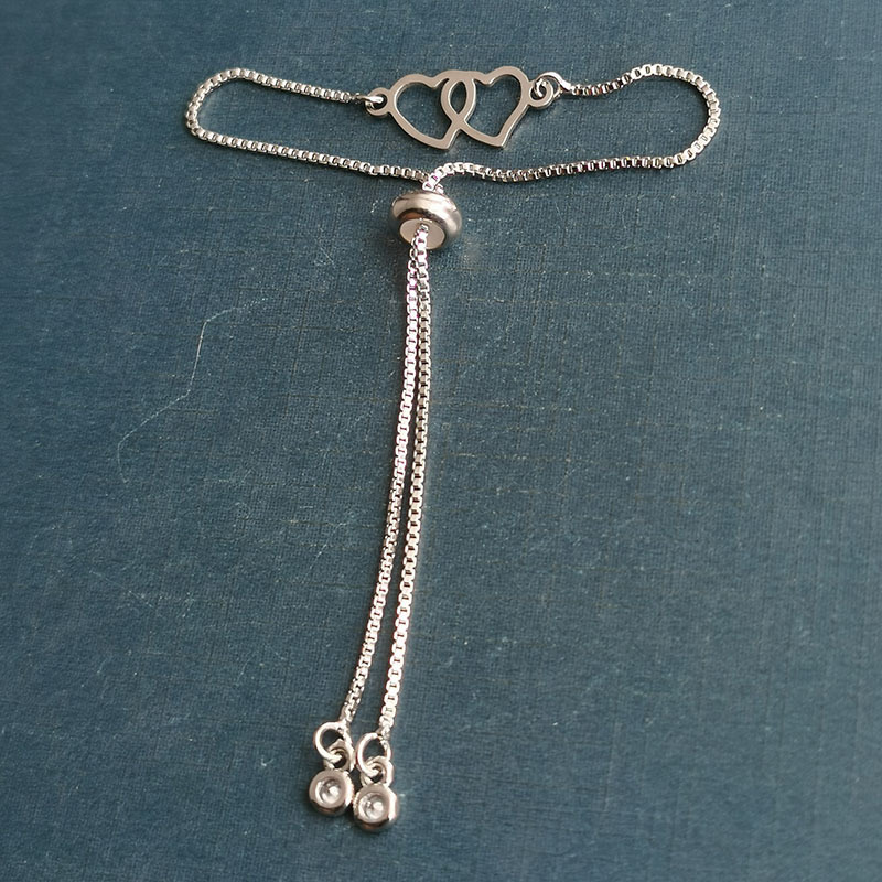 2:Silver pendant   bracelet