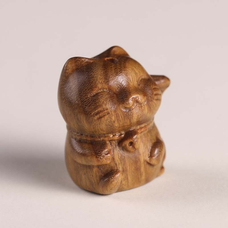 3:Small green sandalwood cat pendant 29x26x21mm