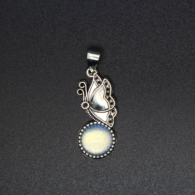 17 sea opal