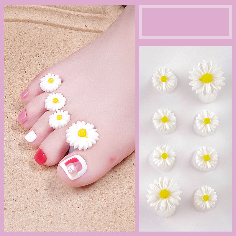 04 # White Daisy