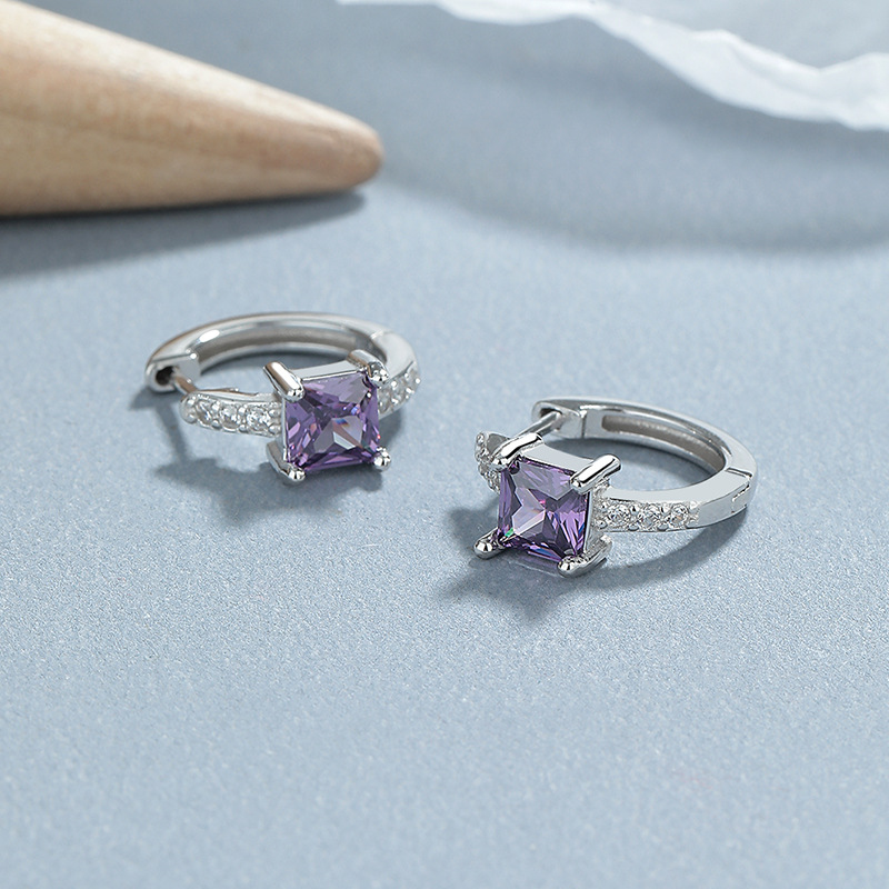 White gold (purple diamond)