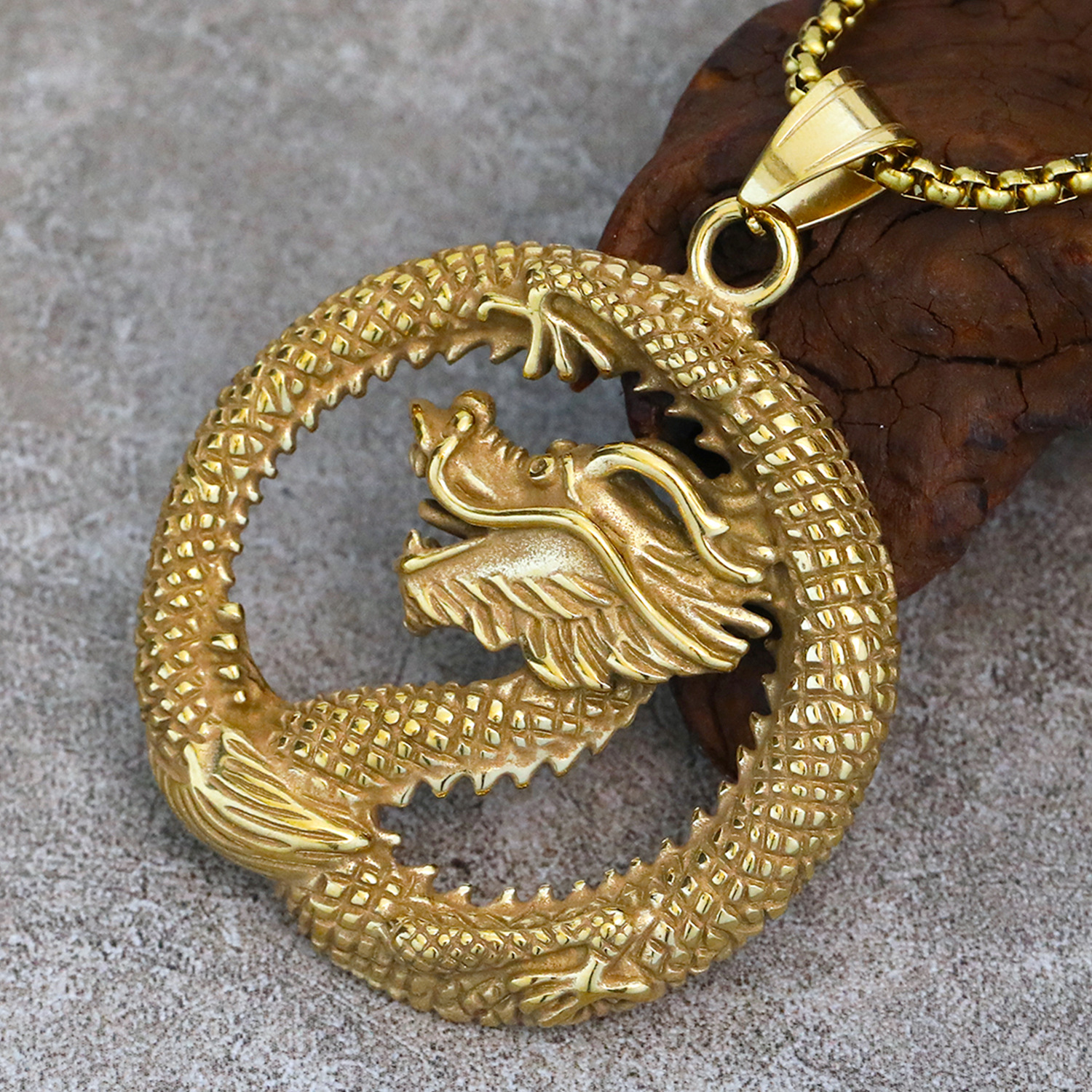 Gold pendant