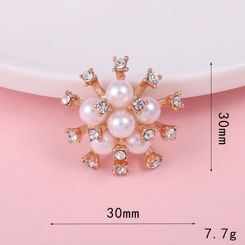 D676 Pearl flower