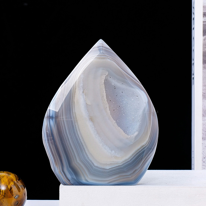 C white agate 100-150g