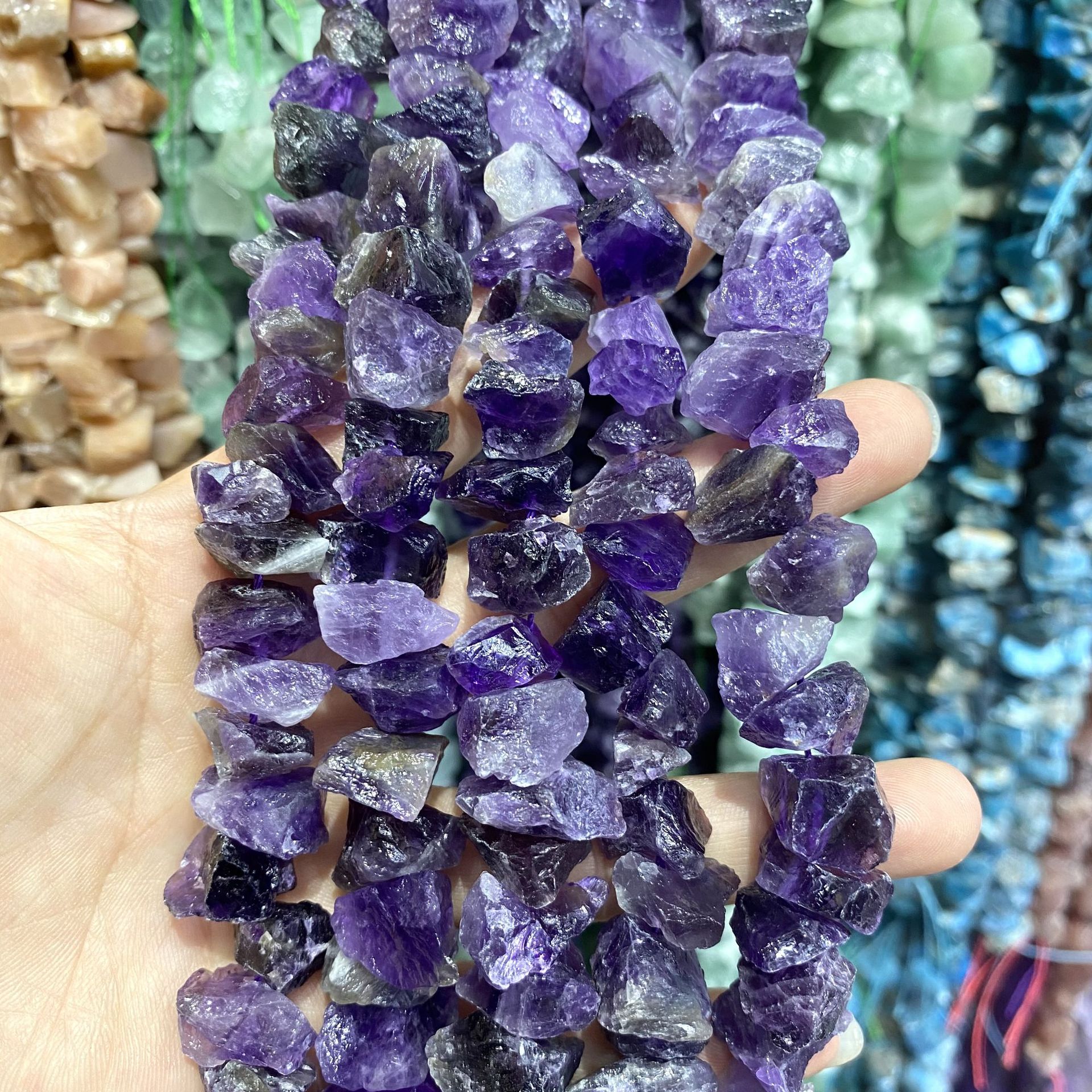 4 sombre Amethyst