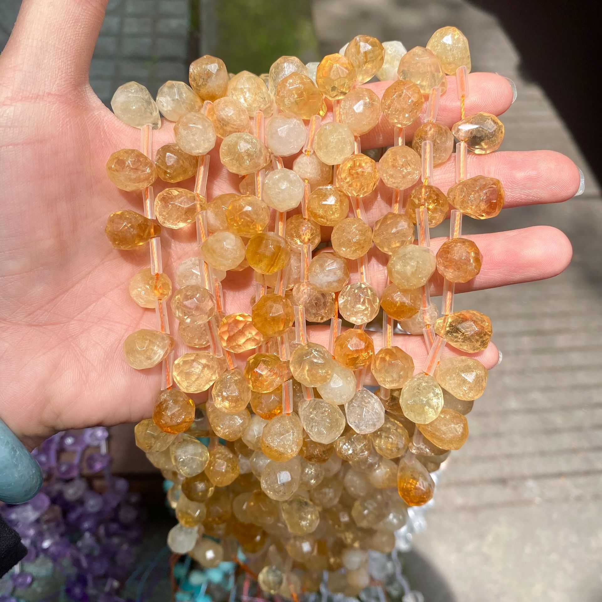 2 Citrine