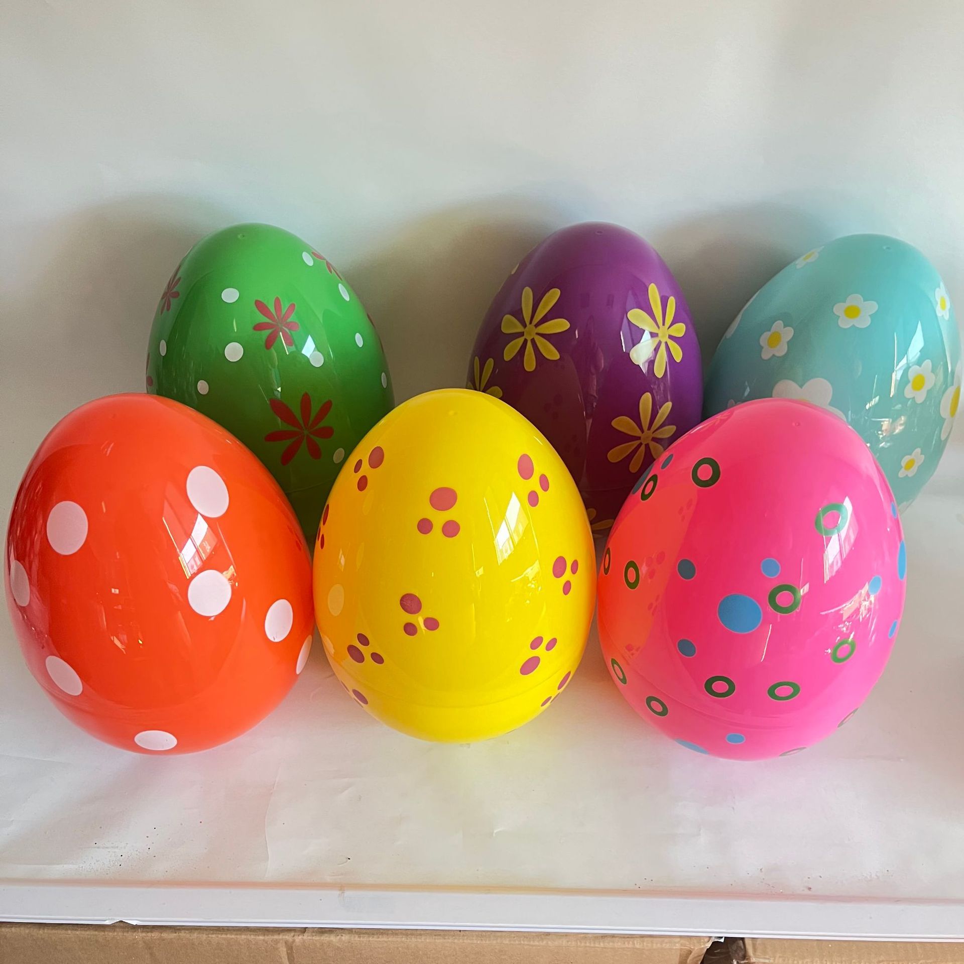 Height 30cm patterned egg