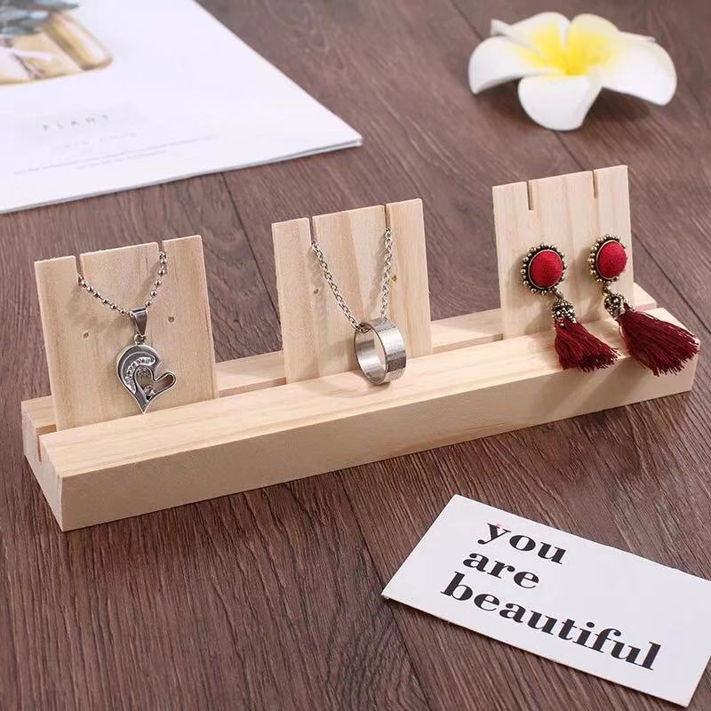 1:Log slanting earring frame small single row