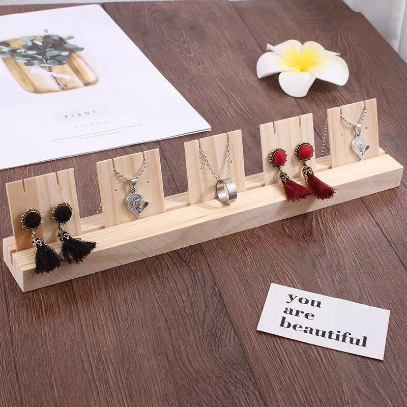 4:Large single row log slanting earring holder