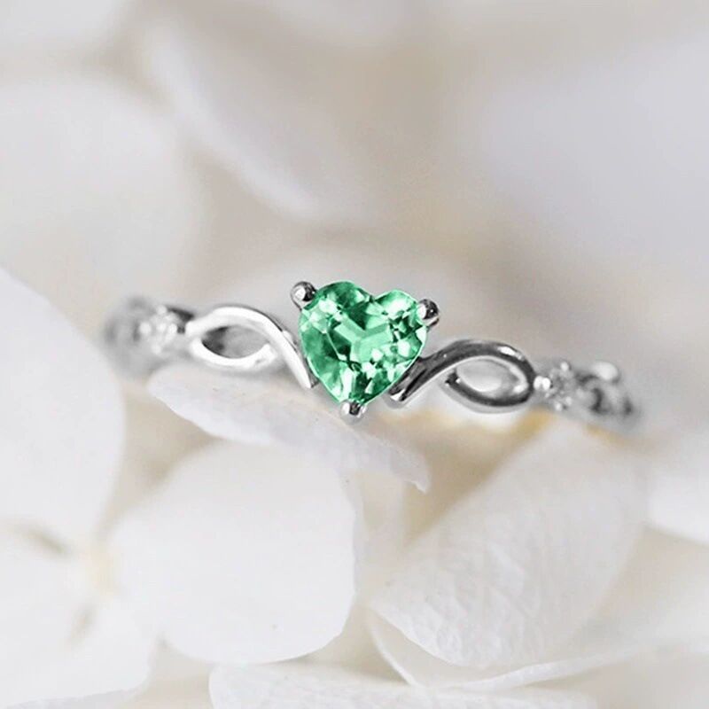 White gold and green diamond 5