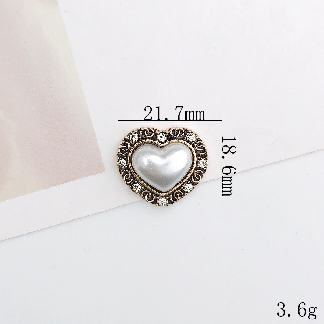 D1733 Diamond Pearl Heart