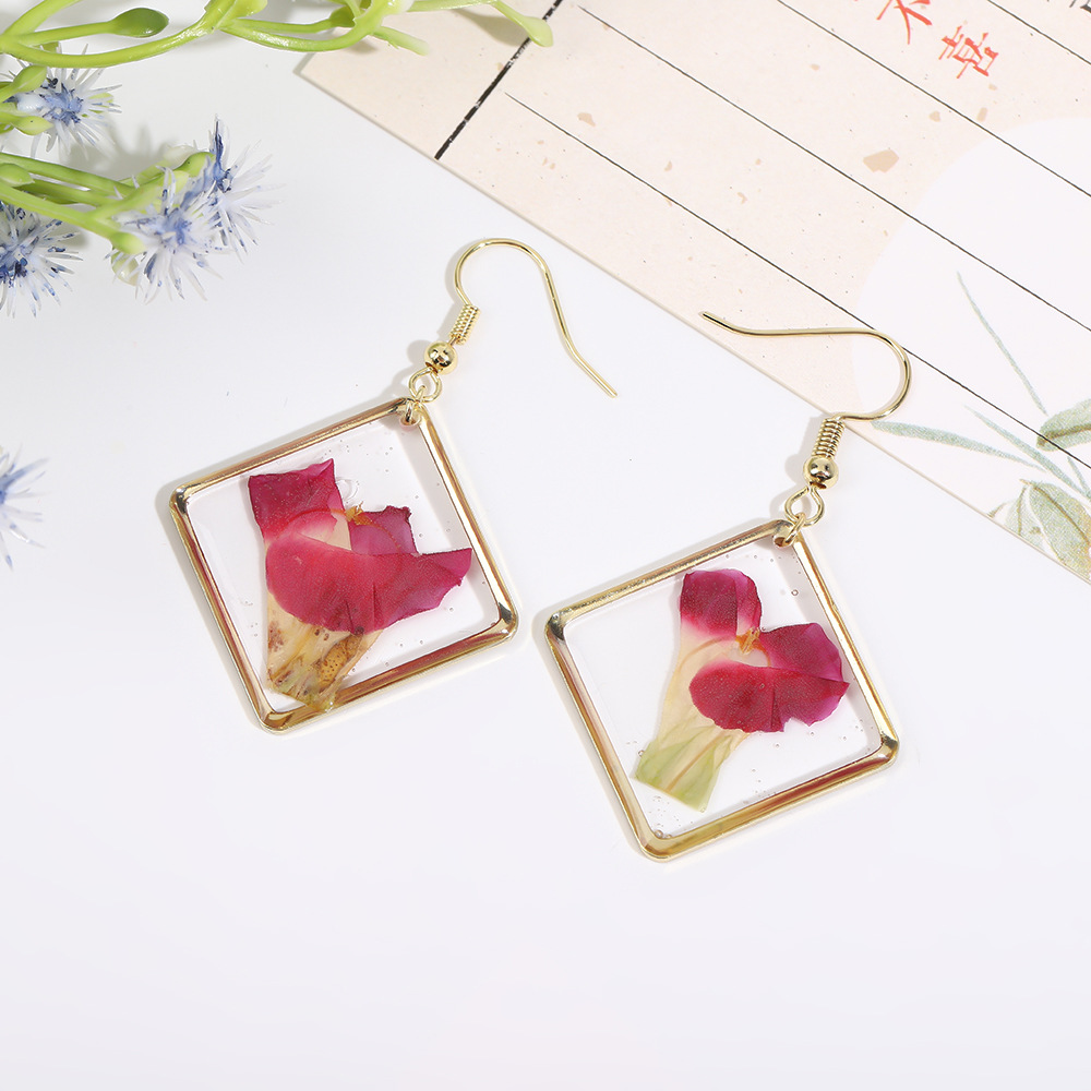 1:Rose red flowers - Gold hook