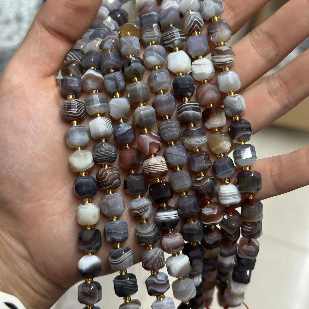 15 Persian Agate