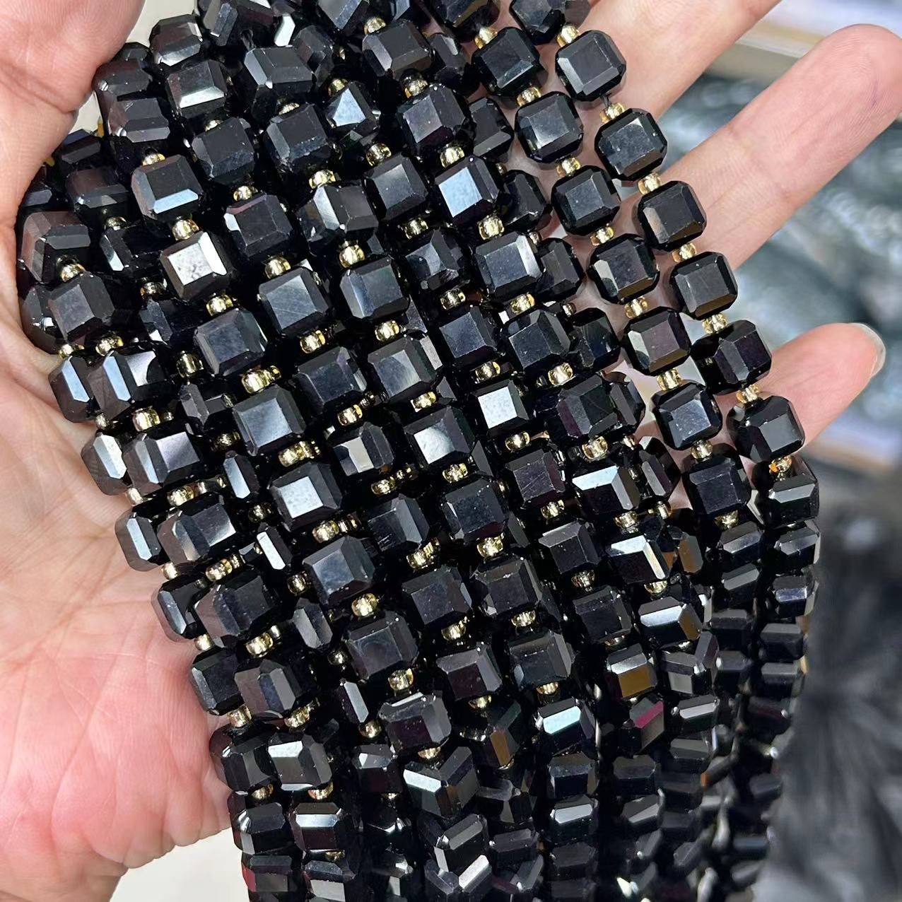 28 Black Agate