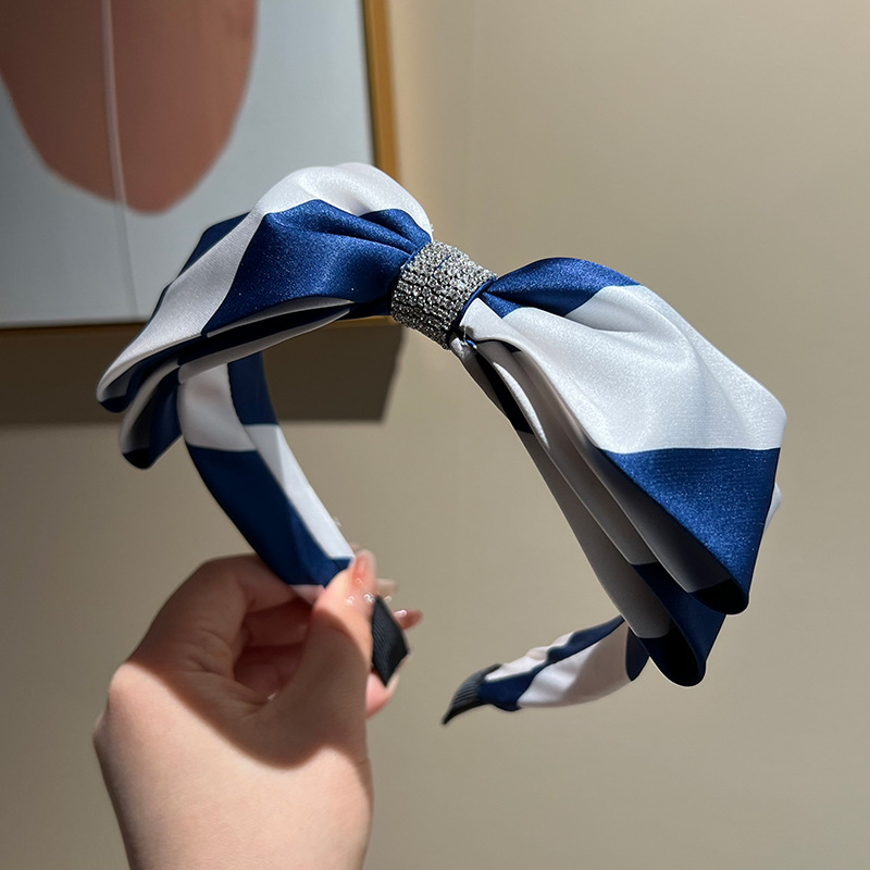 1:Dark blue matching rhinestone bow headband