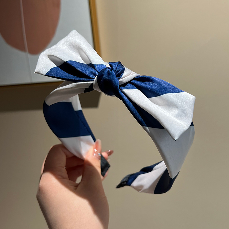 5:Dark blue matching bow headband