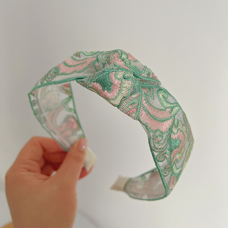 3:Green embroidery knotted headband