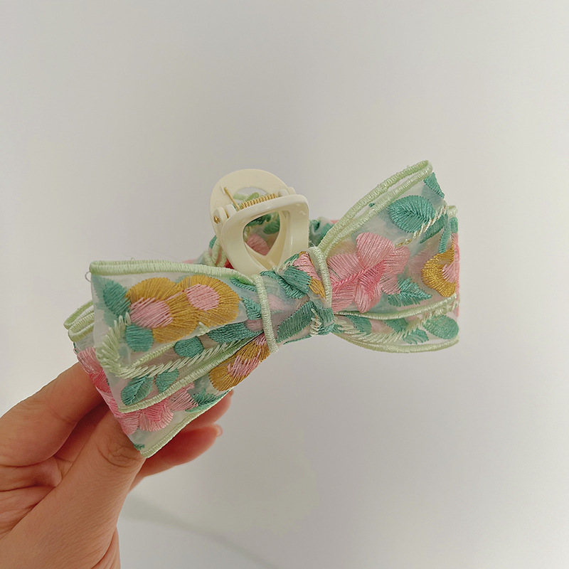 10:Green and pink embroidery bow clip