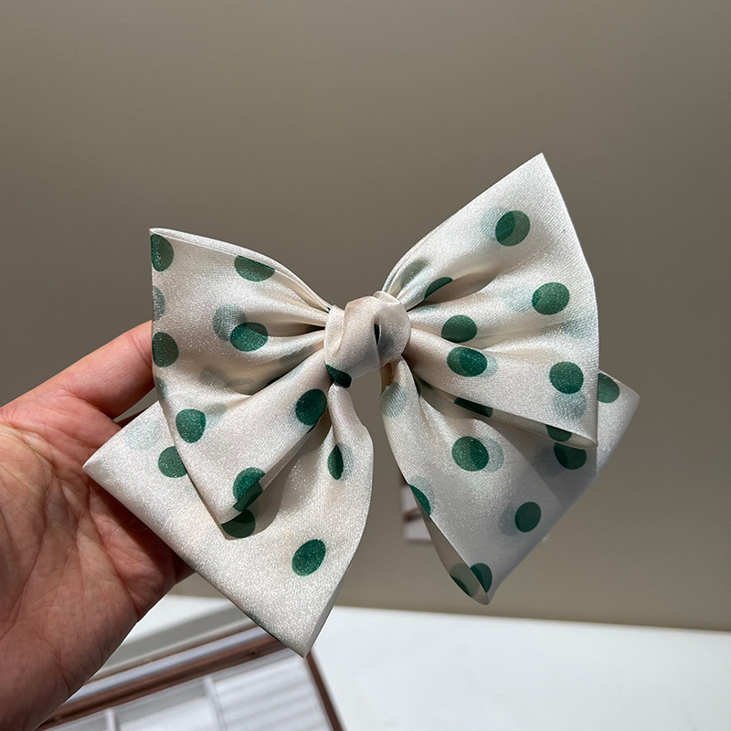 9:Green polka dot bow hair clip