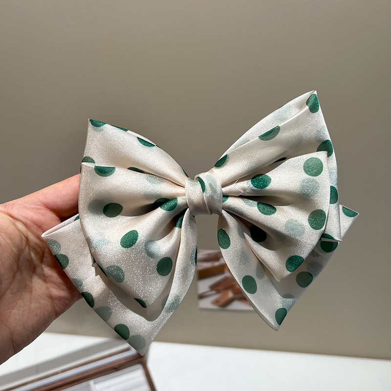 12:Green polka-dot triple bow hair clip