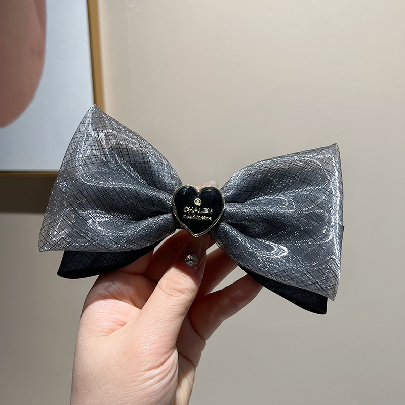 Gray love bow clip