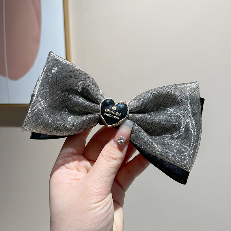 Black gray love bow clip