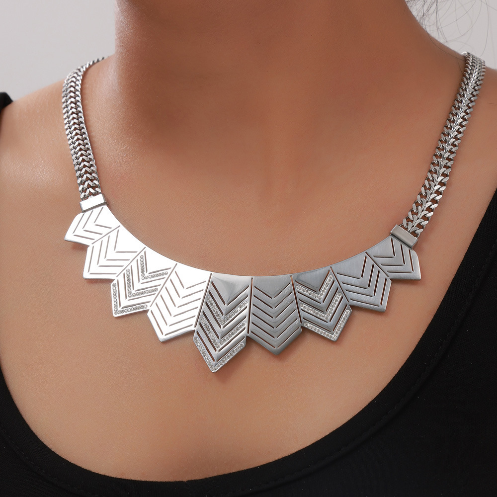 Steel necklace