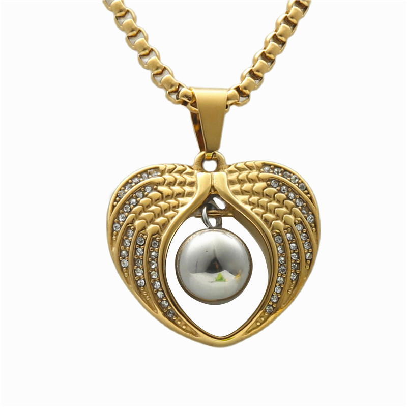 Gold single pendant