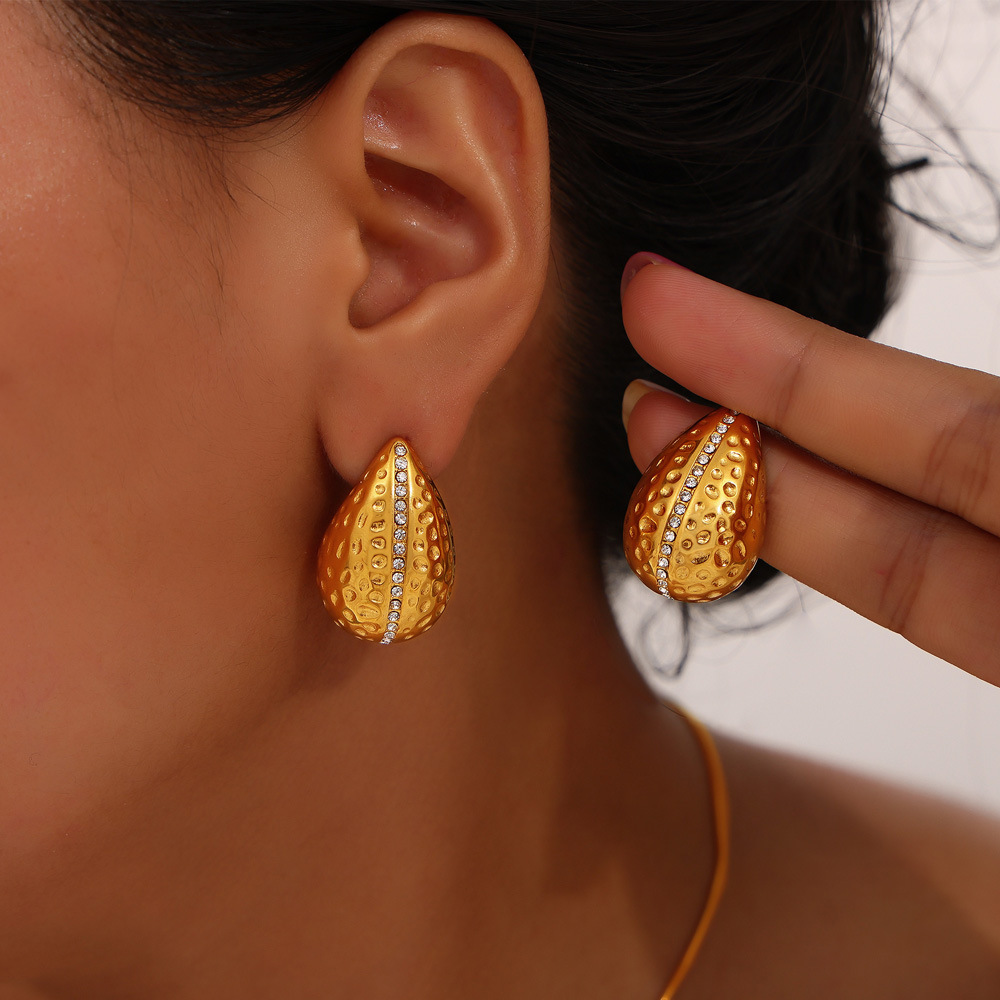 Gold earrings