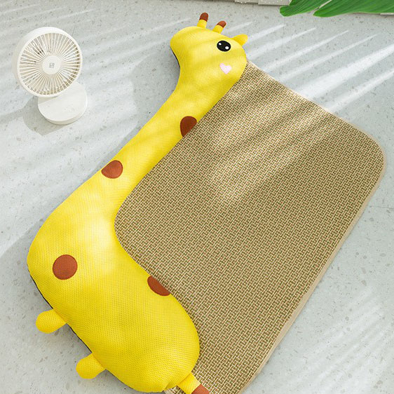 Rocco yellow giraffe