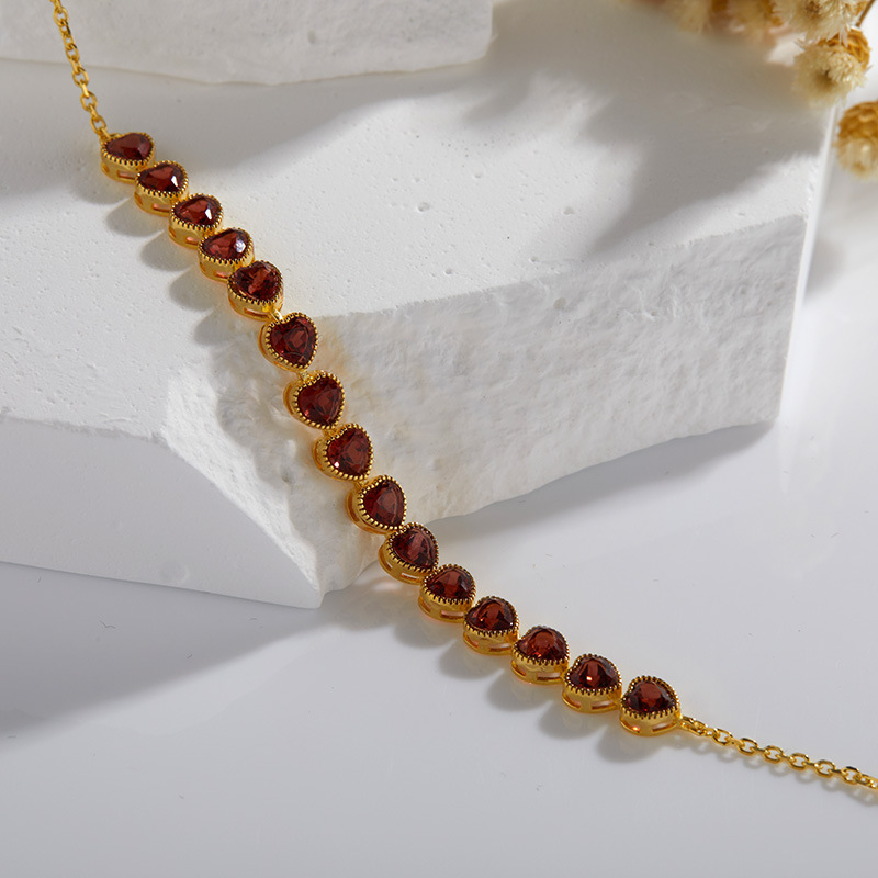 Gold - Garnet