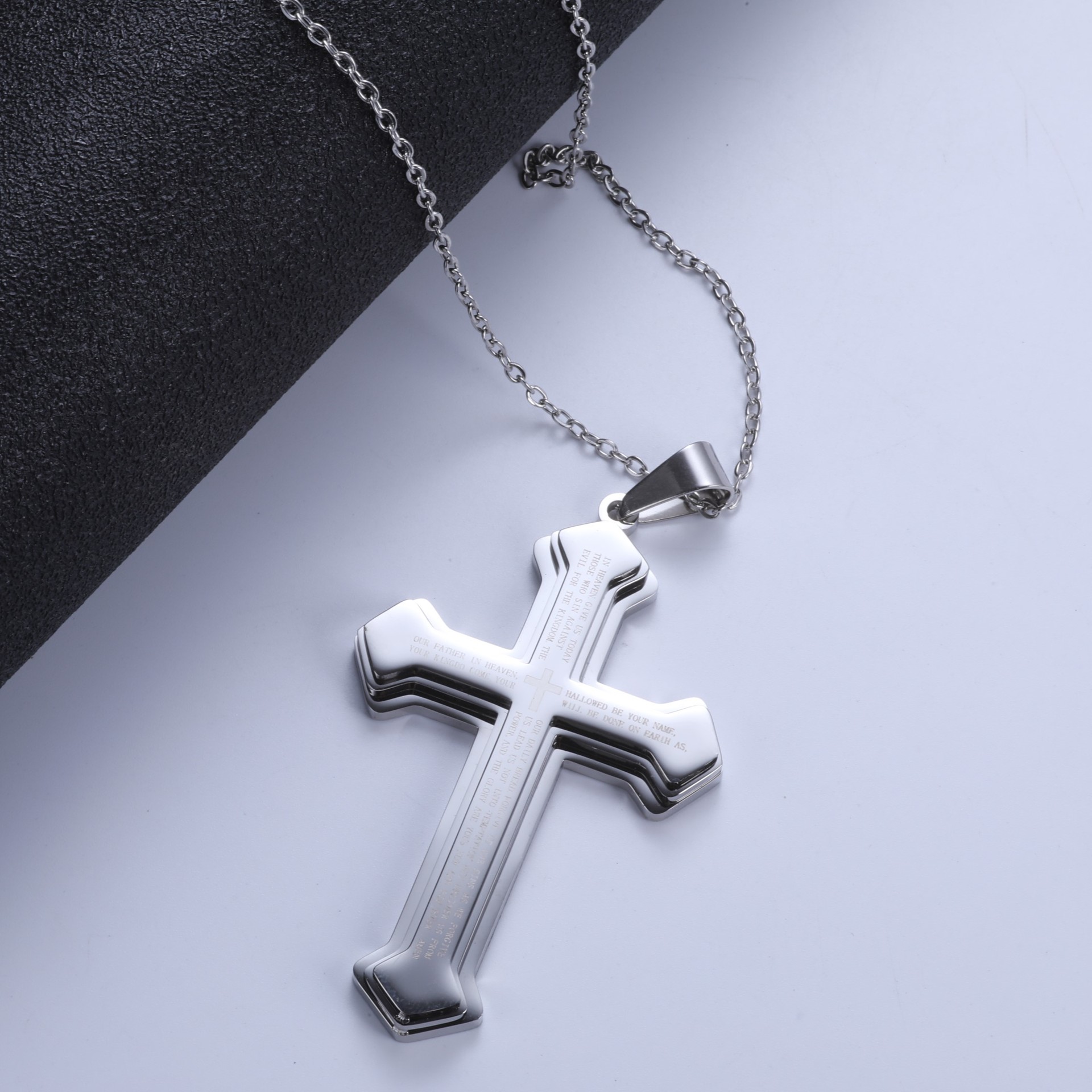 3:Steel pendant   flat cross chain