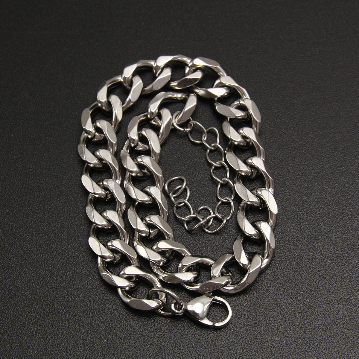 steel color 3.5mm wide