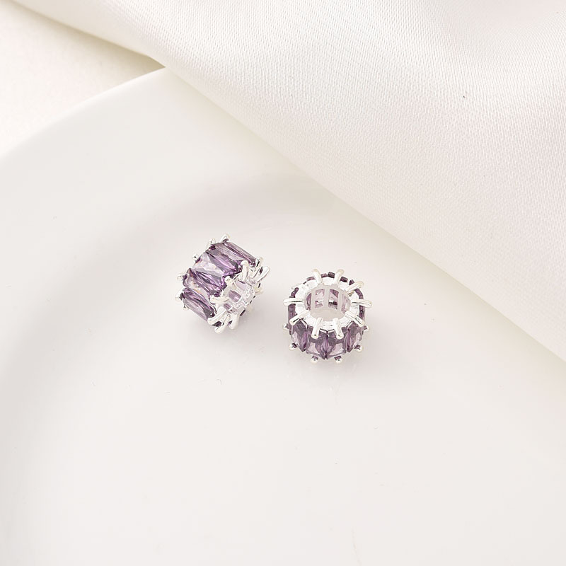 Silvery purple zirconium