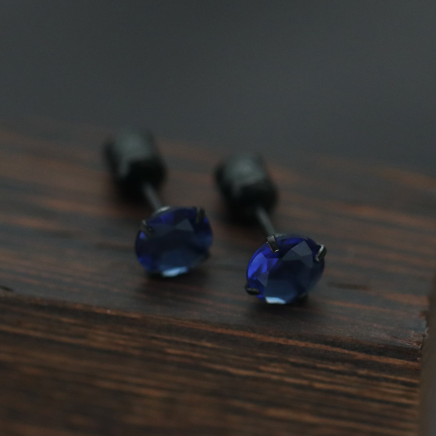 Black blue zircon 6mm
