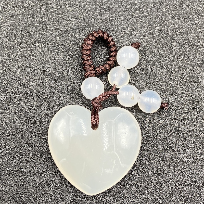 white agate 25mm