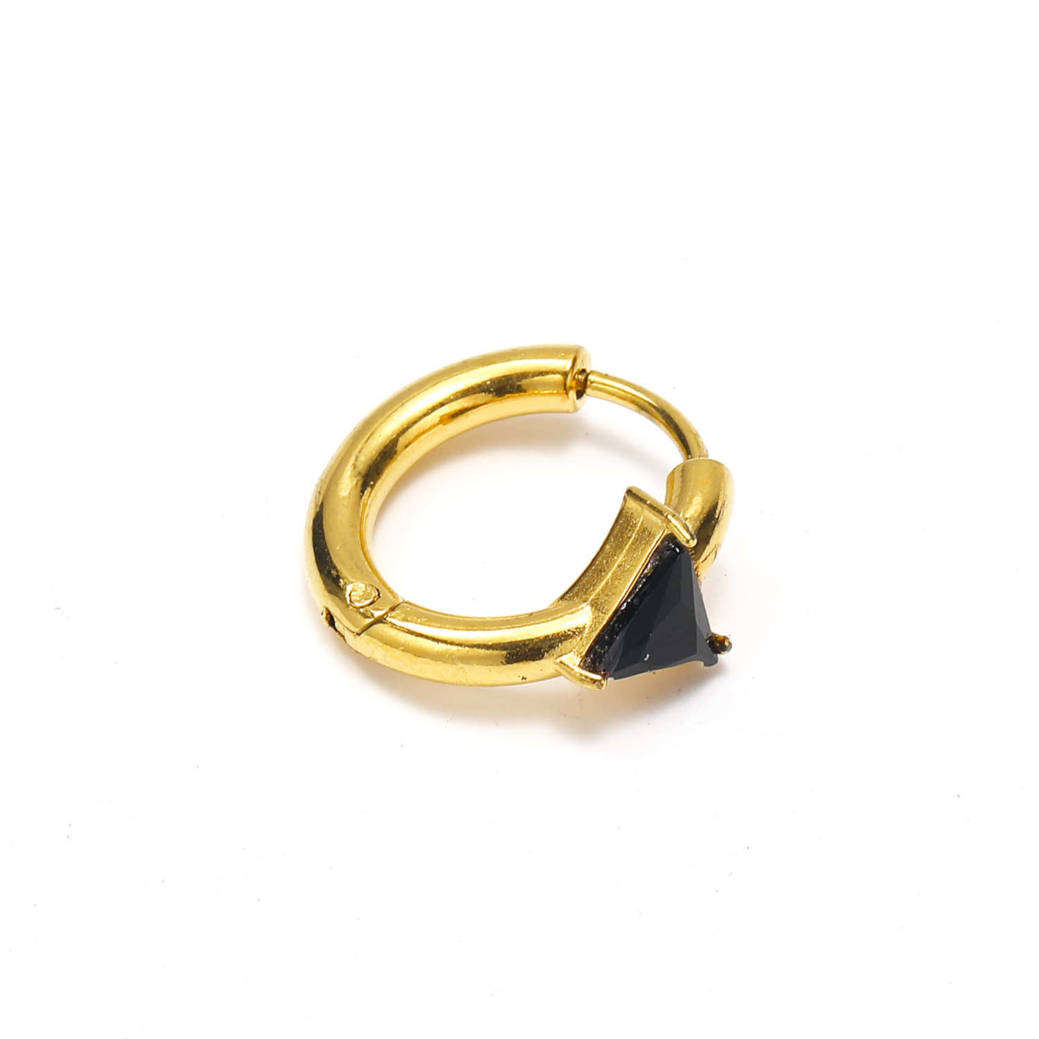 Triangular black zircon