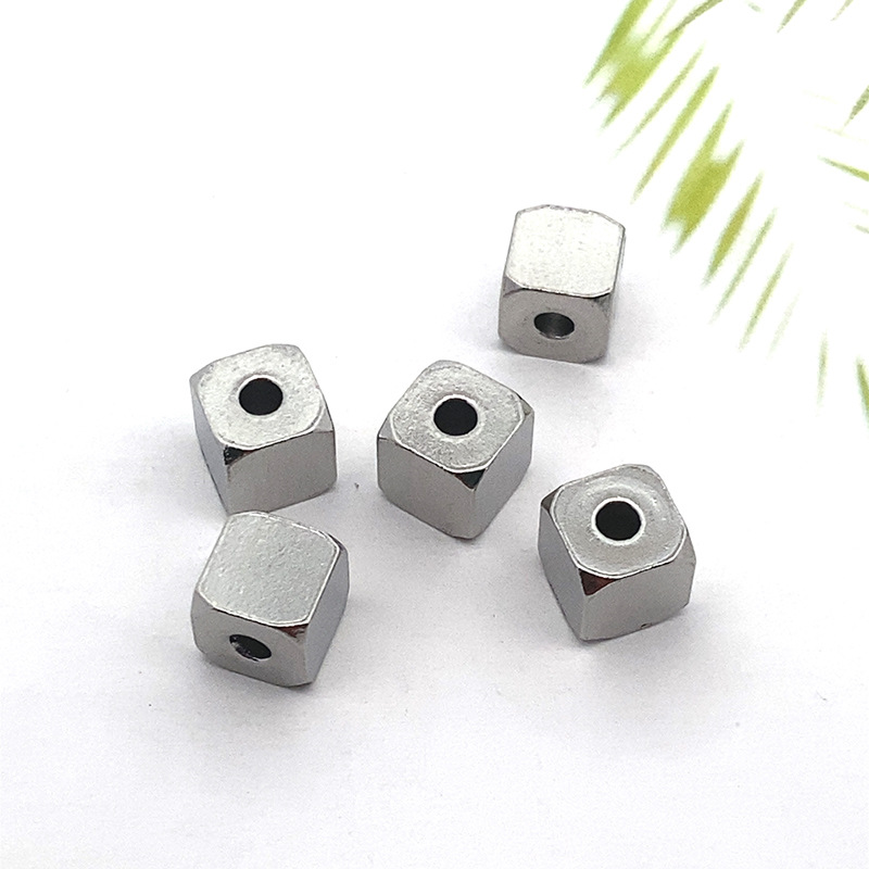 Chamfered square bead