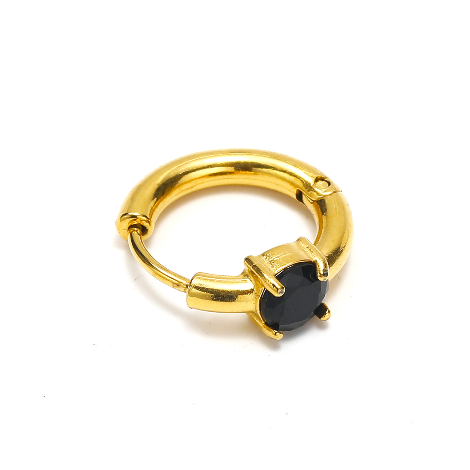 8:Round -shaped black zircon