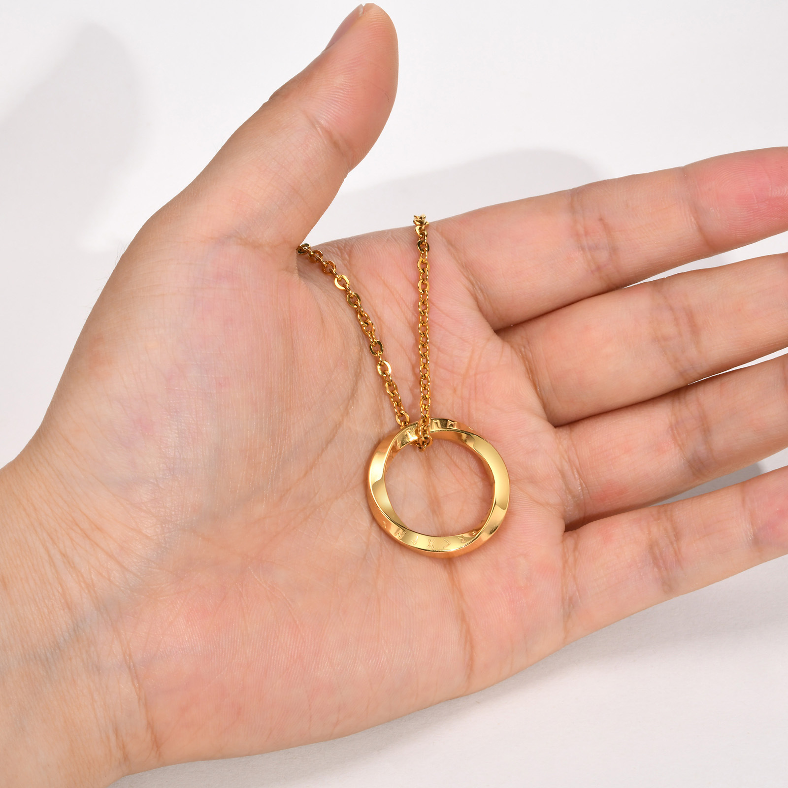 Gold Pendant, no matching chain