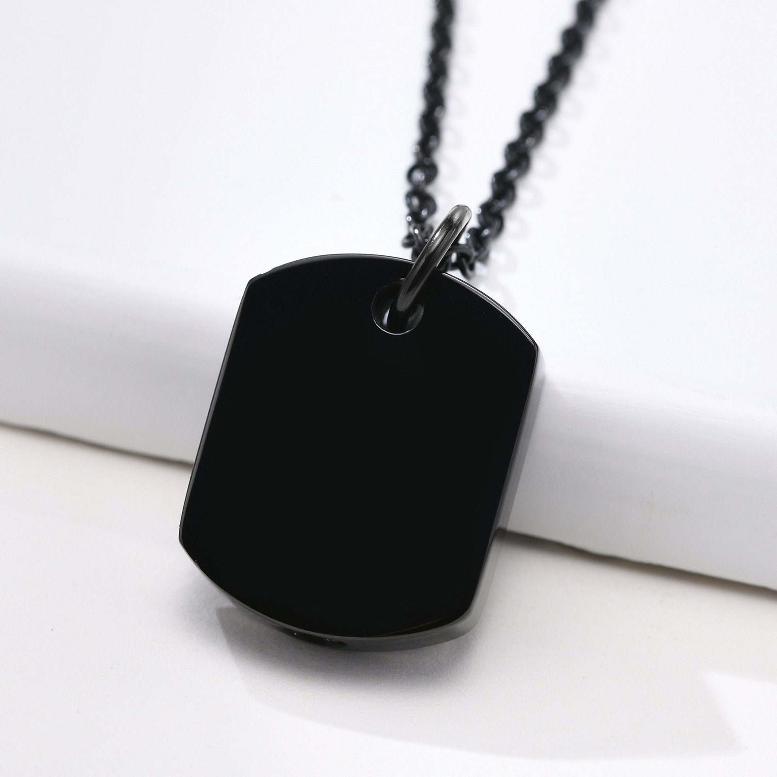 3:Black pendant and O-chain 60CM without tools