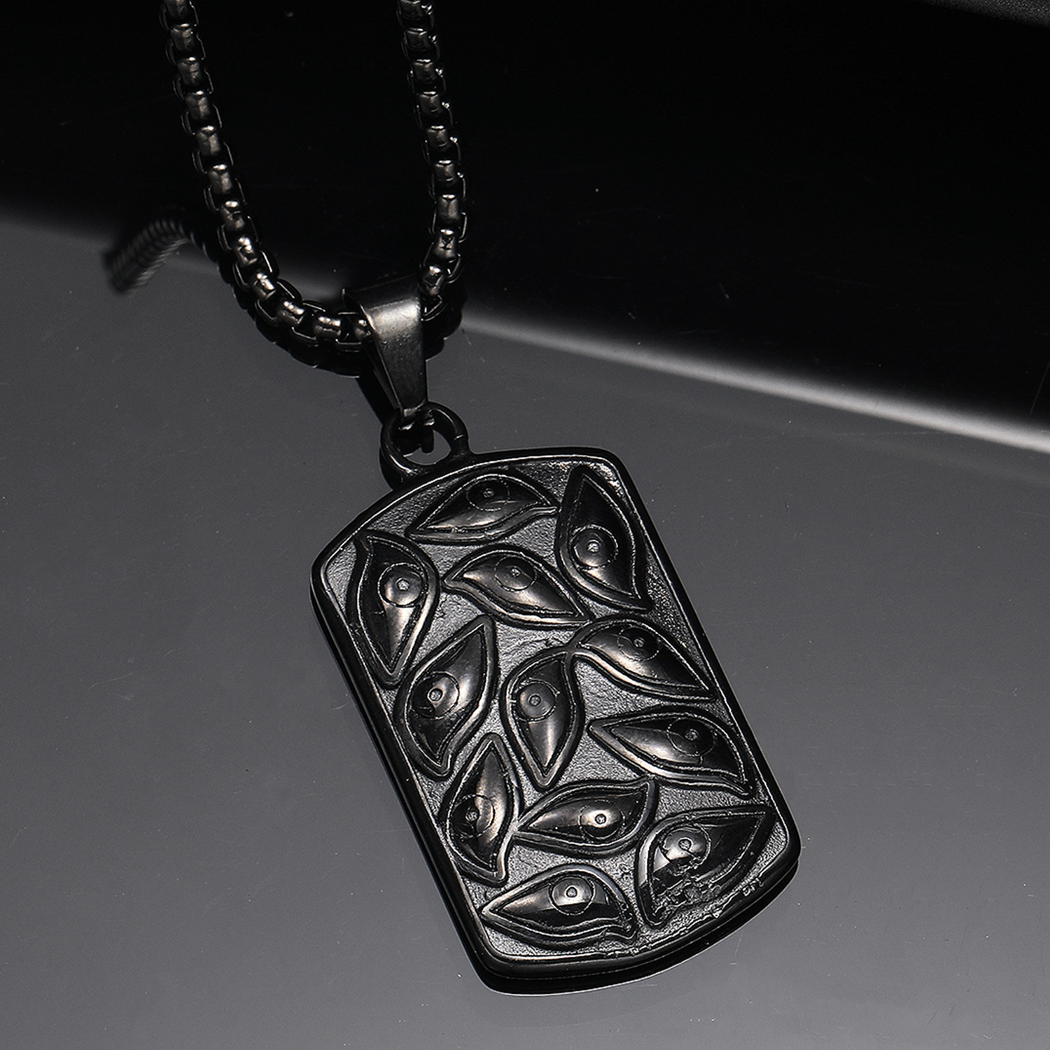 3:Black pendant