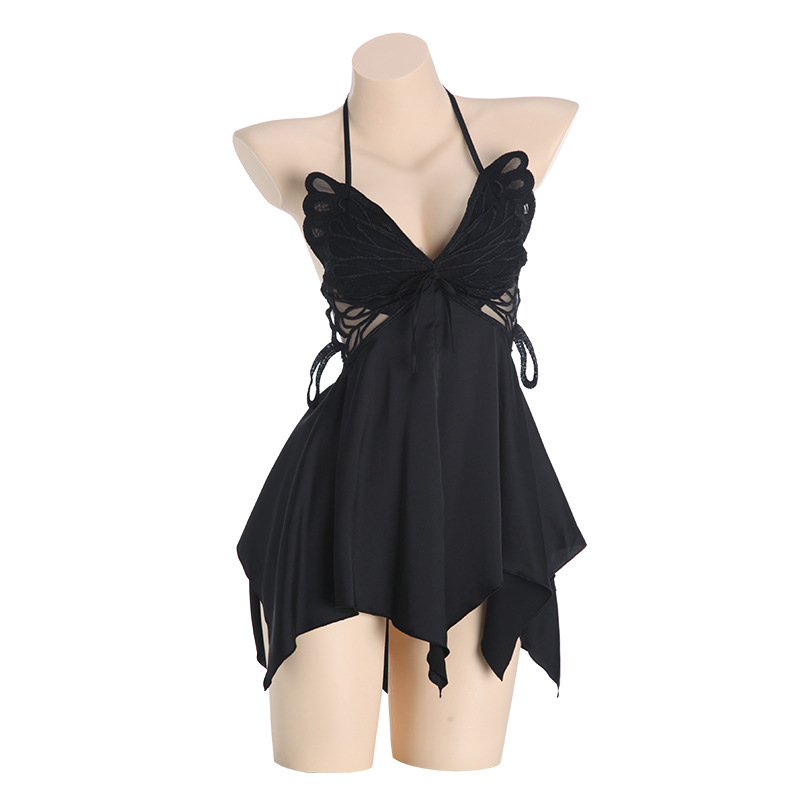 Black (nightdress)