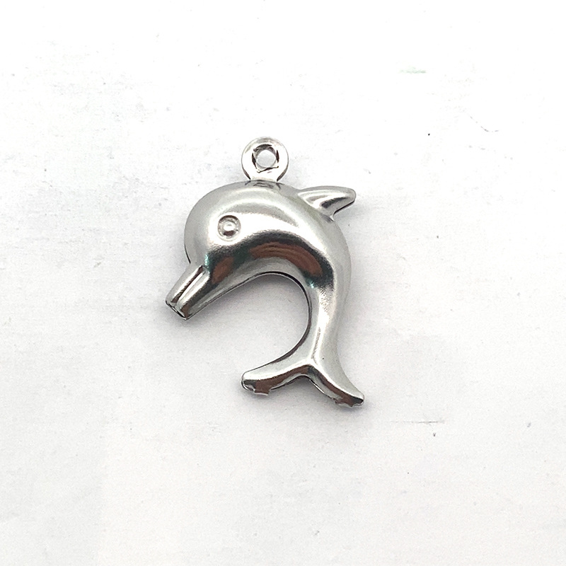 4:Hollow dolphin 21 * 16 * 4mm